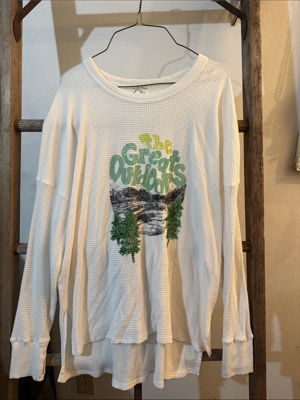 Aerie White Waffle Knit Graphic Thermal "The Great Outdoors"
